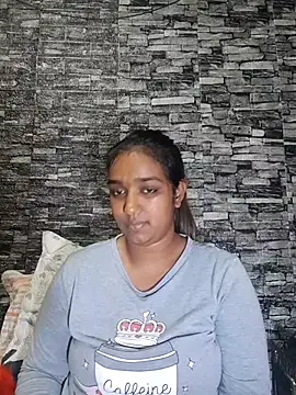 Xindias fantasyX online show from October 28, 2025, 5:34 pm