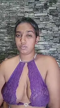 Xindias fantasyX online show from November 19, 2025, 6:52 pm