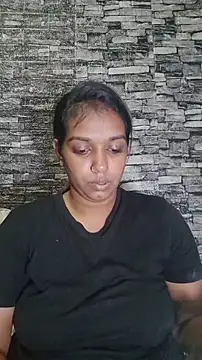 Xindias fantasyX online show from November 28, 2025, 7:25 pm