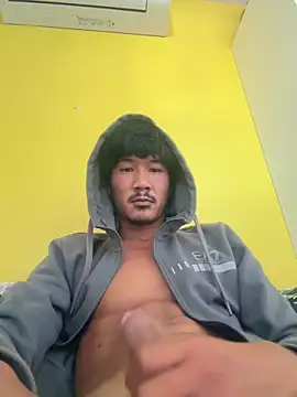 juniiorre online show from September 17, 2025, 8:05 am