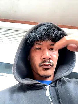 juniiorre online show from October 9, 2025, 11:55 am