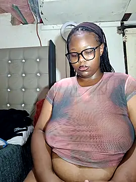 Aaaliyah445 online show from March 3, 2026, 6:42 am