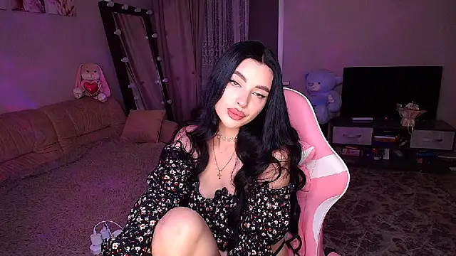 Snapshot of __Malika__ chatting on October 4, 2025, 3:02 pm   Malika   online show from October 4, 2025, 3:02 pm