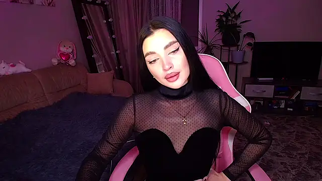 Snapshot of __Malika__ chatting on October 17, 2025, 1:02 pm   Malika   online show from October 17, 2025, 1:02 pm