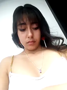 Snapshot of Scarlet_wd18 chatting on March 13, 2025, 8:11 pm Scarlet wd18 online show from March 13, 2025, 8:11 pm