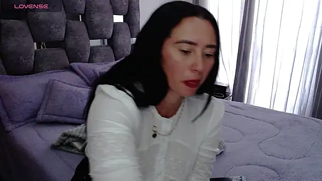 sara hott 1 online show from October 21, 2025, 8:08 pm