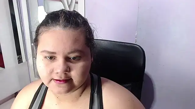 Snapshot of ValenTitis chatting on November 21, 2025, 8:52 pm ValenTitis online show from November 21, 2025, 8:52 pm