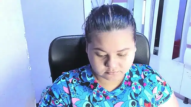 Snapshot of ValenTitis chatting on November 27, 2025, 8:53 pm ValenTitis online show from November 27, 2025, 8:53 pm