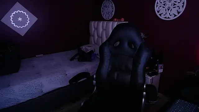 Sarayy Collins online show from March 18, 2025, 11:11 am