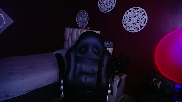 Sarayy Collins online show from March 21, 2025, 11:33 am