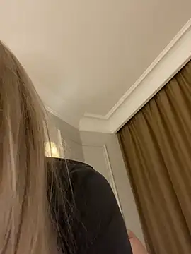 SophieBaley online show from February 15, 2026, 2:45 am