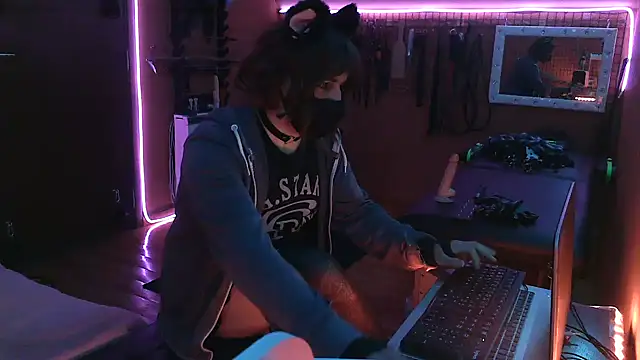 Ginny-the-bdsm-nympho online show from November 20, 2025, 5:57 pm