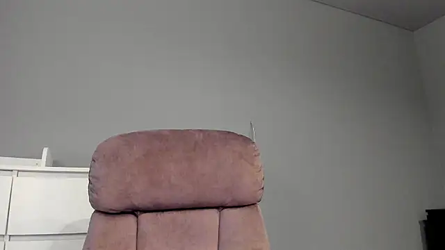 A              online show from September 26, 2025, 12:12 pm