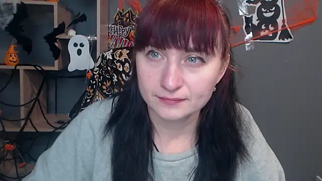 Snapshot of NinaFlawlees chatting on October 20, 2025, 12:06 pm NinaFlawlees online show from October 20, 2025, 12:06 pm