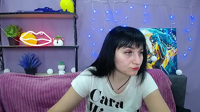 Snapshot of NinaFlawlees chatting on January 28, 2025, 10:45 pm NinaFlawlees online show from January 28, 2025, 10:45 pm