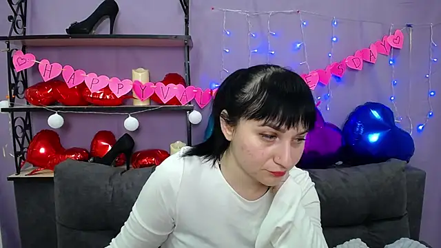Snapshot of NinaFlawlees chatting on February 5, 2025, 11:28 pm NinaFlawlees online show from February 5, 2025, 11:28 pm
