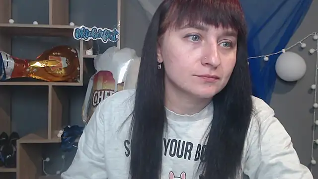 Snapshot of NinaFlawlees chatting on October 2, 2025, 12:08 pm NinaFlawlees online show from October 2, 2025, 12:08 pm
