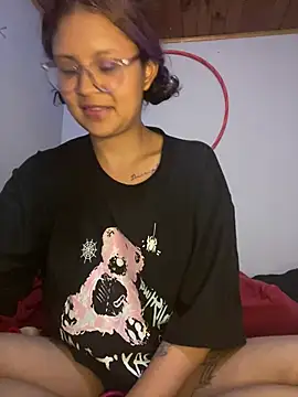 Hathorlove online show from March 12, 2025, 8:08 am