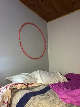 Hathorlove online show from February 17, 2025, 7:37 am