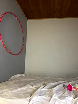 Hathorlove online show from October 20, 2025, 11:00 am