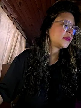 Hathorlove online show from September 20, 2025, 9:42 pm