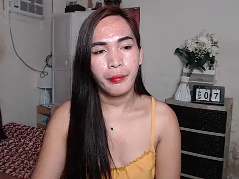 Msyensmith online show from November 7, 2025, 1:59 pm