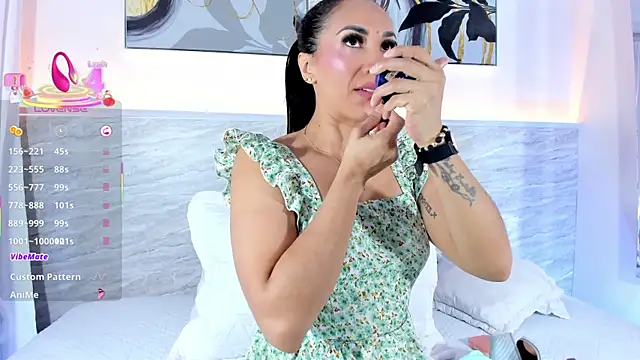 nayelii d online show from July 27, 2026, 12:23 pm