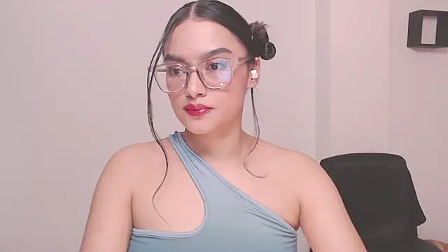 Snapshot of 1eve_rox chatting on April 12, 2026, 10:24 pm 1eve rox online show from April 12, 2026, 10:24 pm