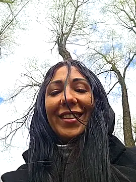 Snapshot of LeticiaWoods chatting on April 24, 2026, 10:50 am LeticiaWoods online show from April 24, 2026, 10:50 am