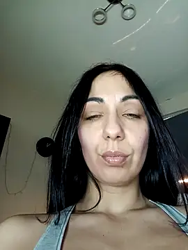 LeticiaWoods online show from February 27, 2025, 9:07 am