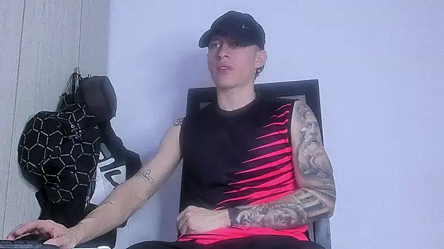 Snapshot of enzo_bvlgari chatting on January 9, 2026, 2:40 am enzo bvlgari online show from January 9, 2026, 2:40 am