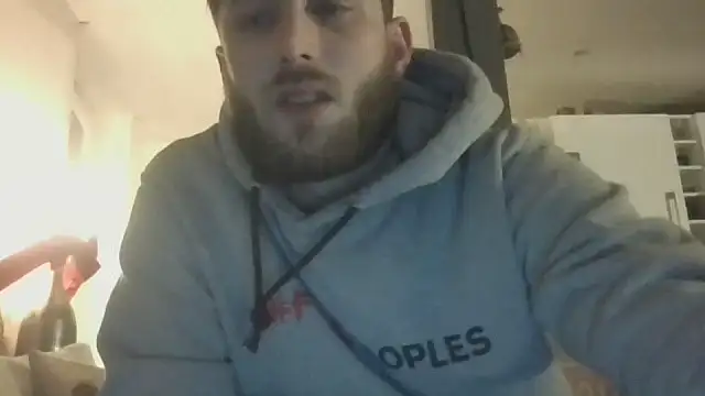 lololaland online show from November 19, 2025, 8:42 pm