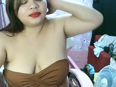 Snapshot of shaira4u chatting on May 25, 2026, 3:22 pm shaira4u online show from May 25, 2026, 3:22 pm