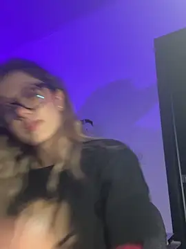 Snapshot of EveBensonX chatting on February 13, 2026, 1:16 am EveBensonX online show from February 13, 2026, 1:16 am