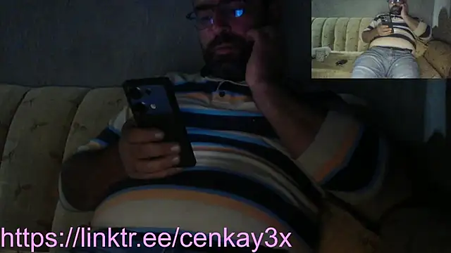 masculine bear daddy online show from October 21, 2025, 3:33 pm