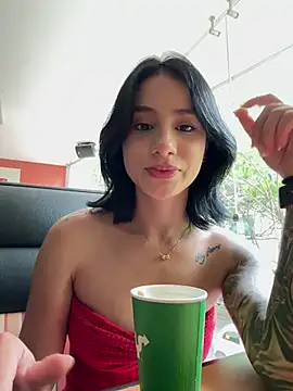 Snapshot of Ale_Lewis chatting on March 5, 2025, 2:56 pm Ale Lewis online show from March 5, 2025, 2:56 pm