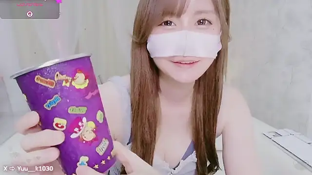 Snapshot of Yuu__k chatting on October 1, 2025, 3:49 pm Yuu k online show from October 1, 2025, 3:49 pm