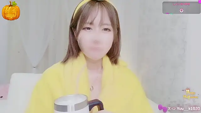Snapshot of Yuu__k chatting on October 29, 2025, 3:11 pm Yuu k online show from October 29, 2025, 3:11 pm