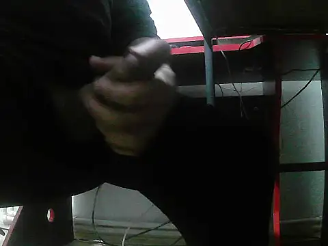 YanLizmirli online show from January 18, 2026, 10:13 pm