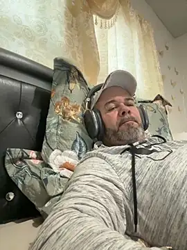 Snapshot of Cristian-Brayan chatting on September 27, 2025, 11:49 am Cristian-Brayan online show from September 27, 2025, 11:49 am