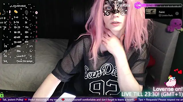 Snapshot of strawberry_muffin chatting on February 4, 2025, 7:22 pm strawberry muffin online show from February 4, 2025, 7:22 pm