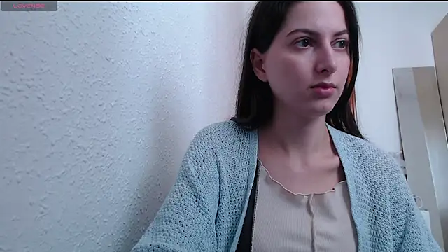  Hot Lady  online show from September 25, 2025, 12:44 pm