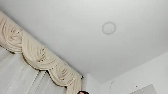 sarita loven online show from November 26, 2025, 4:45 am