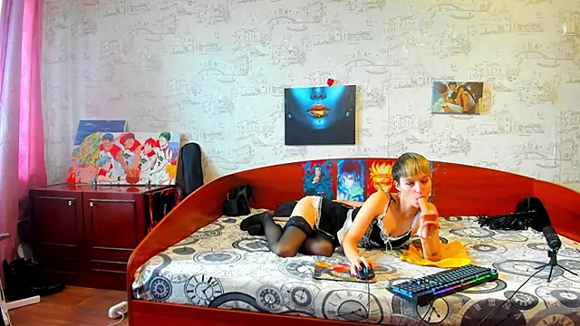 KagamiTayga online show from September 15, 2025, 8:26 am