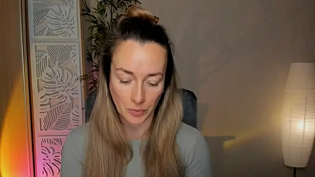 RebeccaMartinez online show from February 25, 2026, 7:08 am