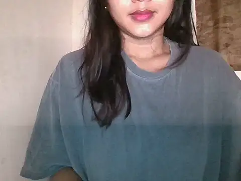  smiling4u  online show from July 17, 2026, 5:32 pm