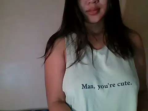  smiling4u  online show from March 18, 2026, 6:20 pm