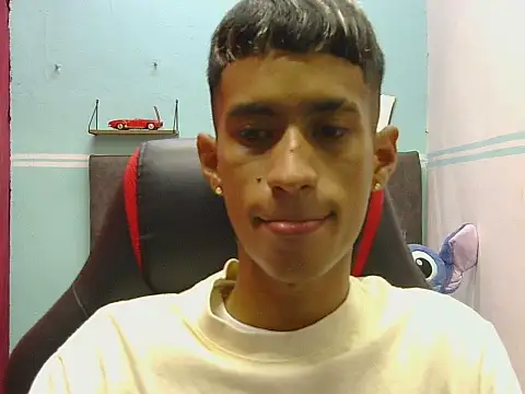 Angelstripboy online show from May 1, 2026, 5:51 pm