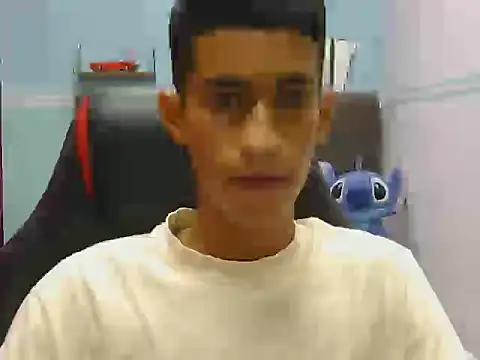 Angelstripboy online show from July 9, 2026, 10:42 pm