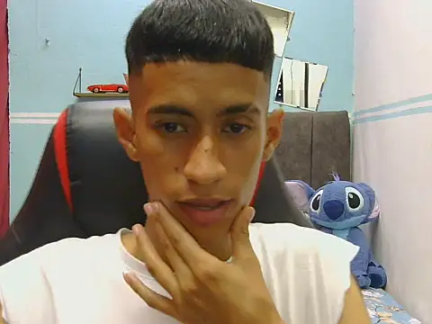 Angelstripboy online show from June 16, 2026, 9:48 pm